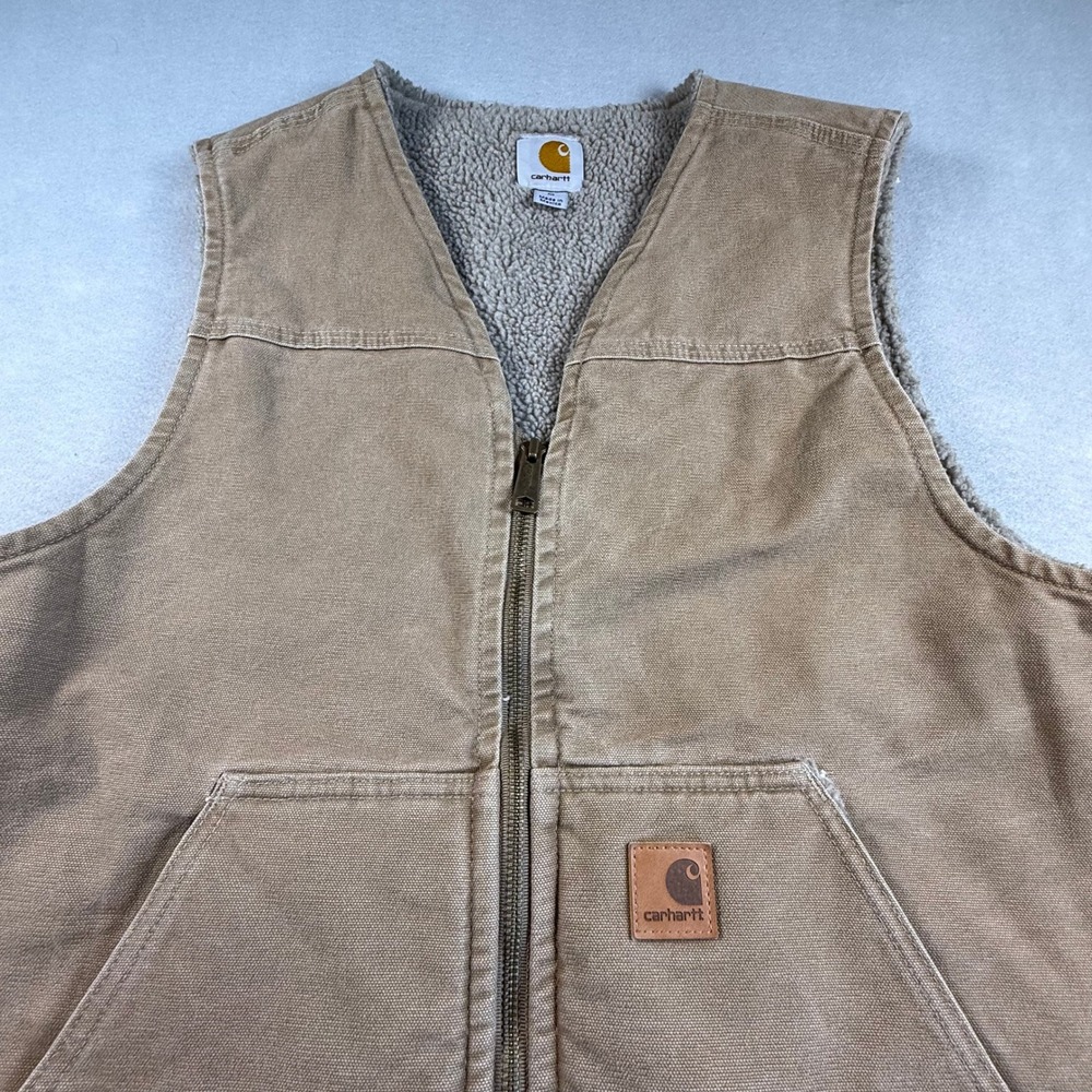 Carhartt V26 FRB Sandstone Sherpa Lined Duck Vest Mens Medium Brown V-Neck Zip